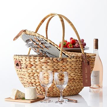 https://www.markandgraham.com/mgimgs/rk/images/dp/wcm/202010/0023/al-fresco-picnic-basket-m.jpg